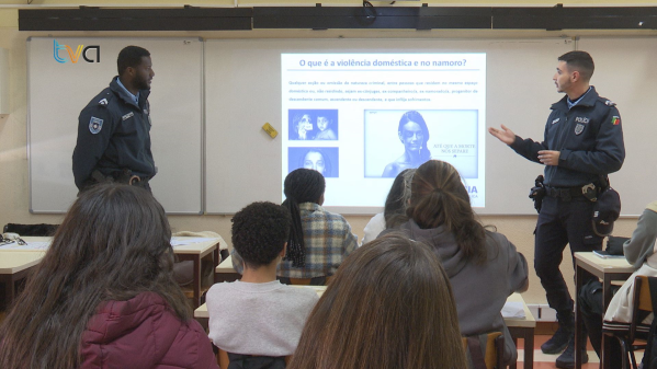 CPCJ Amadora e PSP Falam Sobre Violência Doméstica e no Namoro aos Jovens