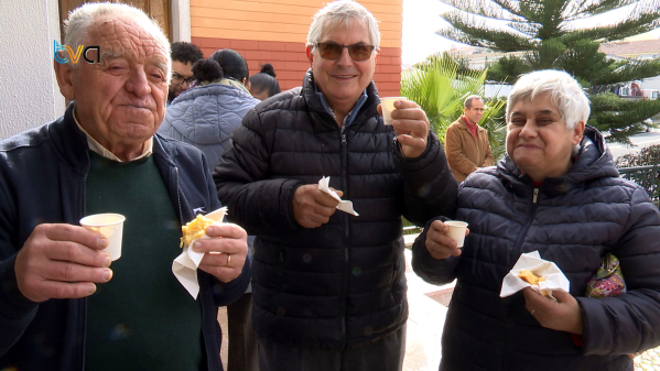 Vinho Quente e Pão de Ló - A Tradição Minhota na Amadora