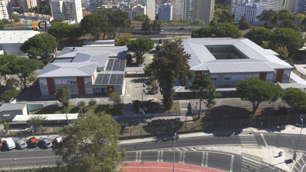 Alunos EB 2/3 Alfornelos Iniciam Ano Letivo Com Escola Renovada